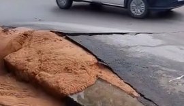 Vídeo: Lama rompe asfalto e assusta moradores do Bom Parto
