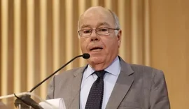Brasil contesta tarifa dos EUA e alerta para prejuízo às próprias empresas