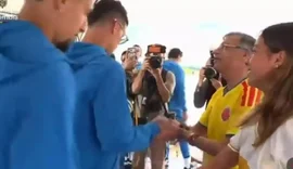James Rodríguez vira centro de polêmica após ignorar filha de presidente; saiba mais