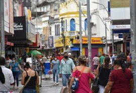 Empresários protestam hoje (03) no centro de Maceió contra o desordenamento dos ambulantes