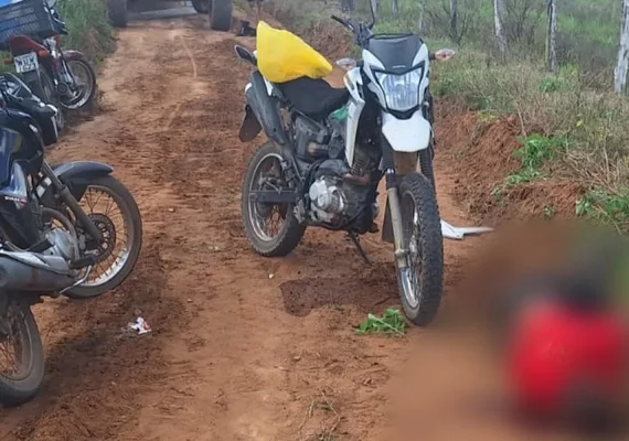 Motociclista morre atropelado por motoniveladora em Feira Grande