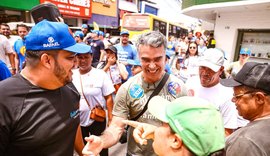 Rafael Brito destaca impacto econômico do Escola 10 e Pé-de-Meia no comércio local