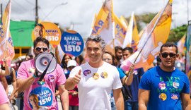 Rafael Brito reúne centenas de apoiadores em panfletaço em Viçosa