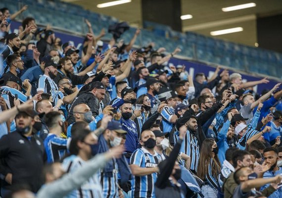 Grêmio divulga nota e condena cântico racista de torcida no Gre-Nal