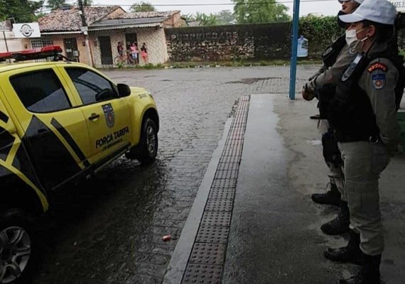 PM flagra descumprimentos ao decreto emergencial
