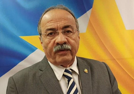 Senador flagrado com dinheiro na cueca vai reassumir posto em fevereiro