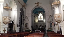 Igrejas, lojas e salões de beleza serão primeiros a reabrir