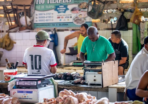 Confira o funcionamento de mercados, feiras-livres e shoppings populares nas festas de fim de ano