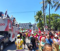 Cidadãos vão às ruas em Maceió em protesto contra a PEC da Blindagem e projeto de Anistia