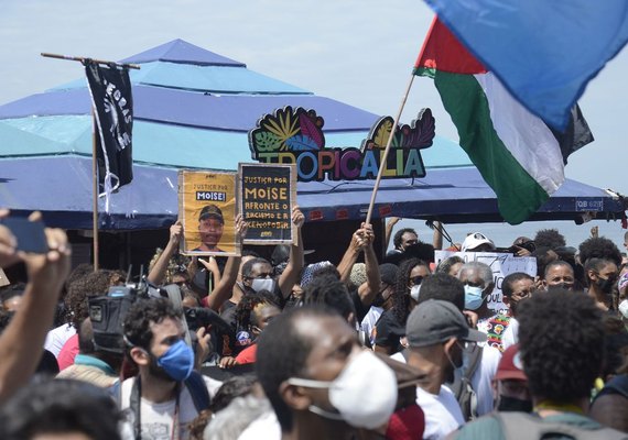 Em protesto no Rio, manifestantes pedem justiça por morte de Moïse
