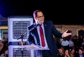 André Bocão toma posse como prefeito de Marechal Deodoro ao lado de 13 vereadores
