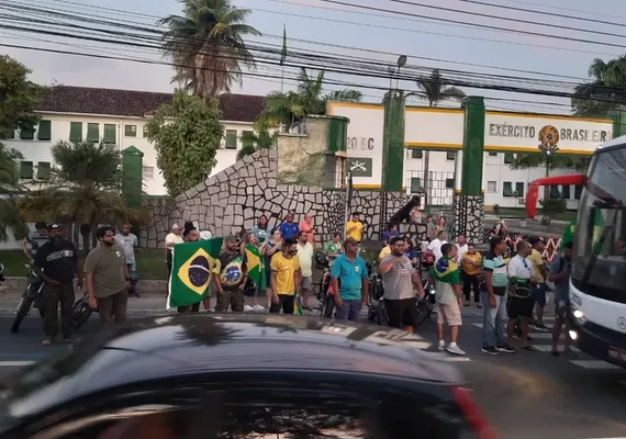 Moraes determina que acampamentos golpistas sejam desocupados em 24 horas