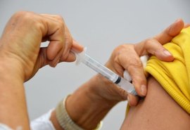 Período de férias reforça importância de atualização do calendário vacinal