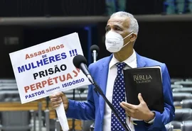 Centrão pede “urgência urgentíssima” a PL que veda mudanças na Bíblia