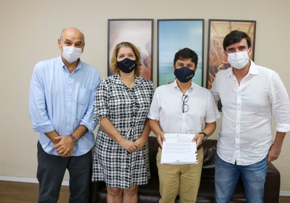 Sedetur e Abrasel firmam convênio para promover a gastronomia alagoana