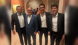 Presença de João Campos em ato de Marluce Caldas reforça possível ida de JHC ao PSB