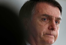 Bolsonaro sugere que pode demitir Onyx se houver denúncia robusta