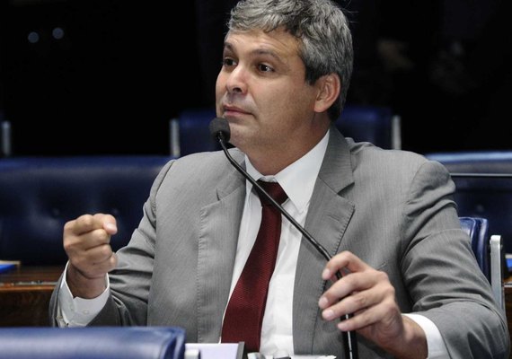 Lindbergh pede investigação sobre tiros em acampamento pró-Lula
