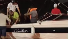 Barco vira no Rio São Francisco e mobiliza resgate em Penedo