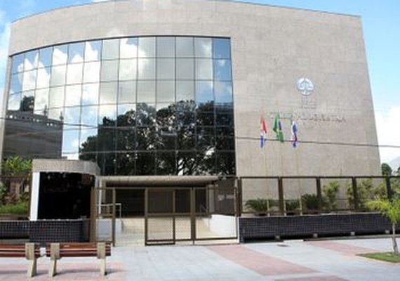 Judiciário suspende atividades na capital nesta segunda-feira (26)
