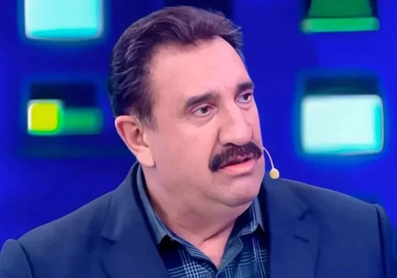 Ratinho sai em defesa de Bolsonaro e detona Wagner Moura