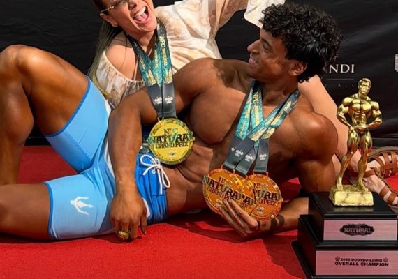 Carla Pérez comemora vitória do filho em competição de fisiculturismo nos EUA