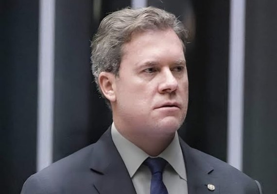 Marx Beltrão pede retirada de projeto sobre apps da pauta