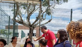 Basile protesta junto de professores que estão cobrando reajuste salarial em Arapiraca