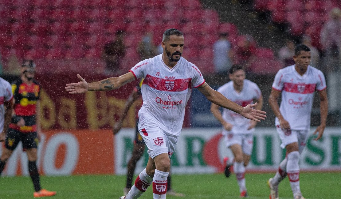 Galo vence as chuvas e o Sport, antes do Clássico das Multidões