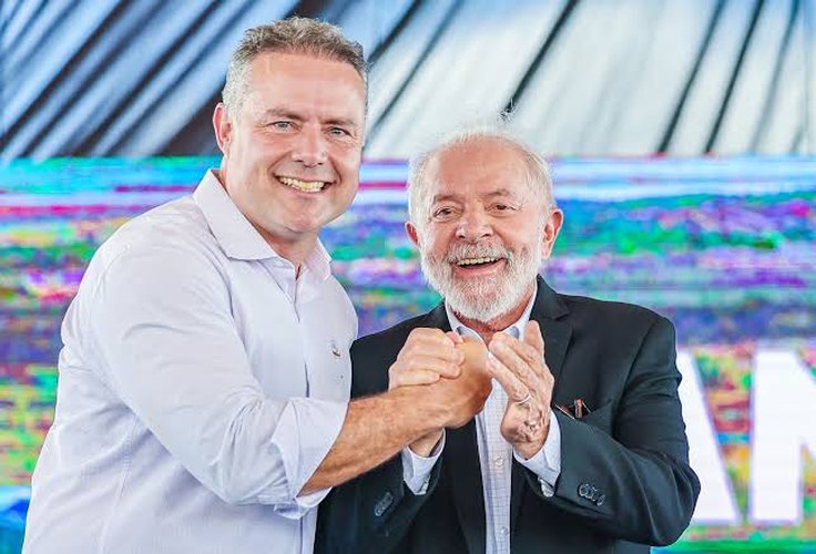 Péssimo pra JHC: com ou sem apoio de siglas, eleitor de centro acaba votando em Lula e Renan Filho