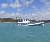 Marinha realiza ações após naufrágio de embarcação em Japaratinga