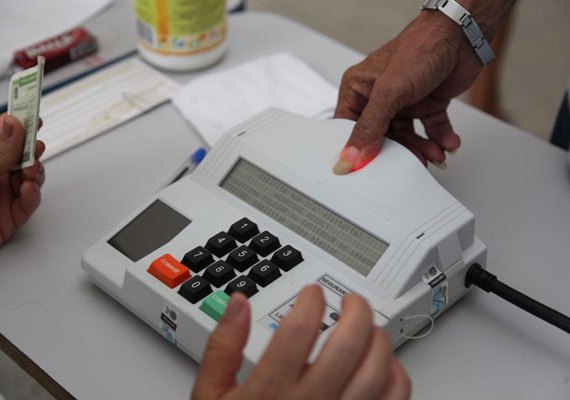 Mais de 2,1 milhões de alagoanos vão às urnas neste domingo