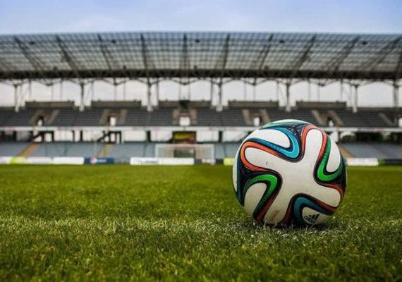 Futebol corta empregos por conta do coronavírus