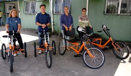 SMTT recebe doação de triciclos adaptados