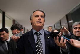 Horário eleitoral: PT chama Bolsonaro de Hitler; rivais pedem moderação