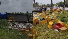 Carreta tomba na BR-316 e causa lentidão em Maceió