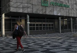 Petrobras tem resultado negativo de R$ 2,6 bi no segundo trimestre