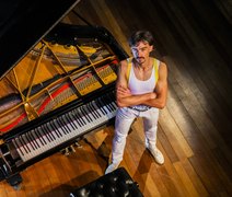 Bruno Hrabovsky chega a Maceió com a turnê de Queen ao Piano