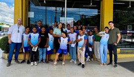 Procon orienta alunos sobre consumo em escola de Maceió