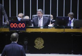 Lira defende redução do ICMS sobre combustíveis para combater inflação
