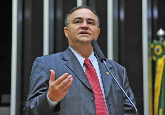 João Caldas volta a repudiar guerra entre Rússia e Ucrânia: ''ninguém pode fugir disso''