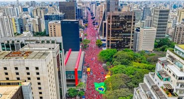 O movimento contagiante que pode mudar o curso final da batalha entre Lula e Flávio Bolsonaro