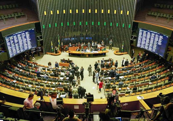 Advogado Anthony Lima fala sobre atual panorama politico