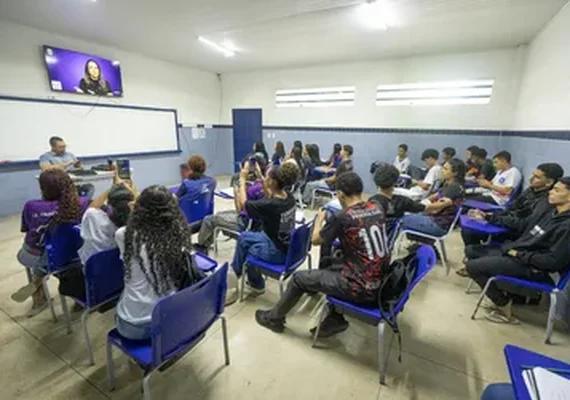 Jovens de AL ganham 2 mil vagas grátis em cursos técnicos do Senai