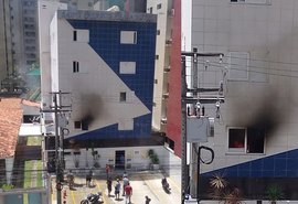 Incêndio atinge hotel na Jatiúca e mobiliza bombeiros