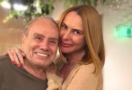 Stênio Garcia nega ser agredido pela esposa: 'ninguém sabe de nada'