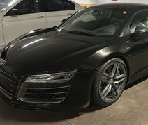 PF apreende carros de luxo de empresário investigado no caso INSS
