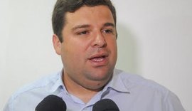 Prefeito em exercício diz ser contra aumento de passagem de ônibus em Maceió