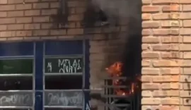 Incêndio após missa mobiliza fiéis e bombeiros no Poço