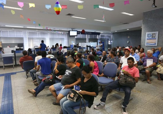 Caixa e BB divulgam calendário de saques do PIS/Pasep